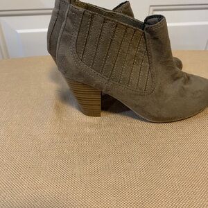 Women's Suede Ankle Boots